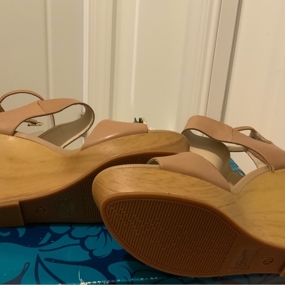Seychelles Wedge Heels - Picture 4 of 4